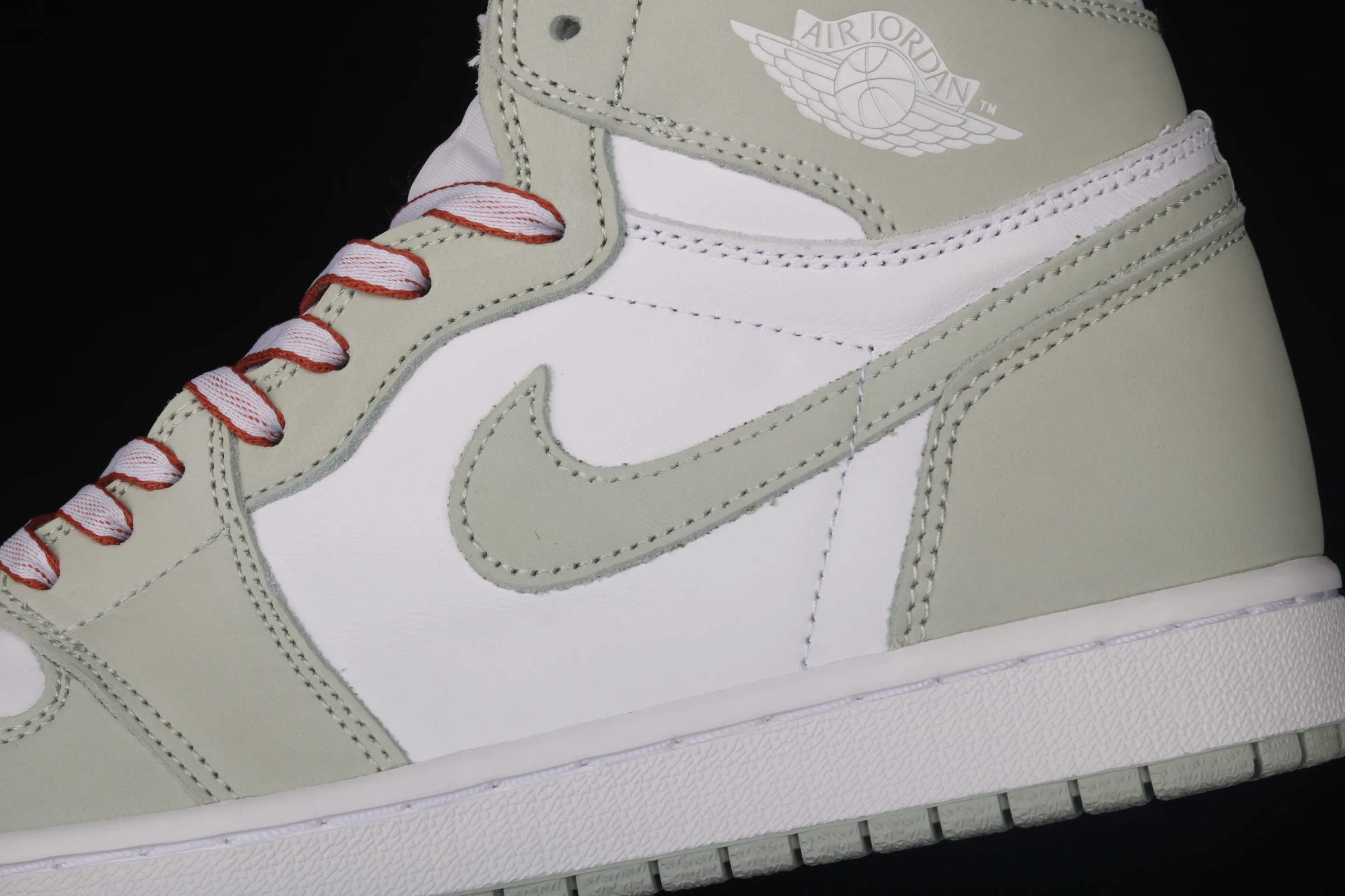 All categories Air Jordan Jordan series basketball shoes Air Jordan 1 High L version Air Jordan 1 Retro Hi AJ1 Joe 1 high top aqua blue CD0461-002